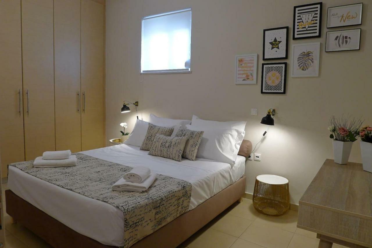 Maria & Manos Guest House, Agios Onoufrios Beach Bagian luar foto
