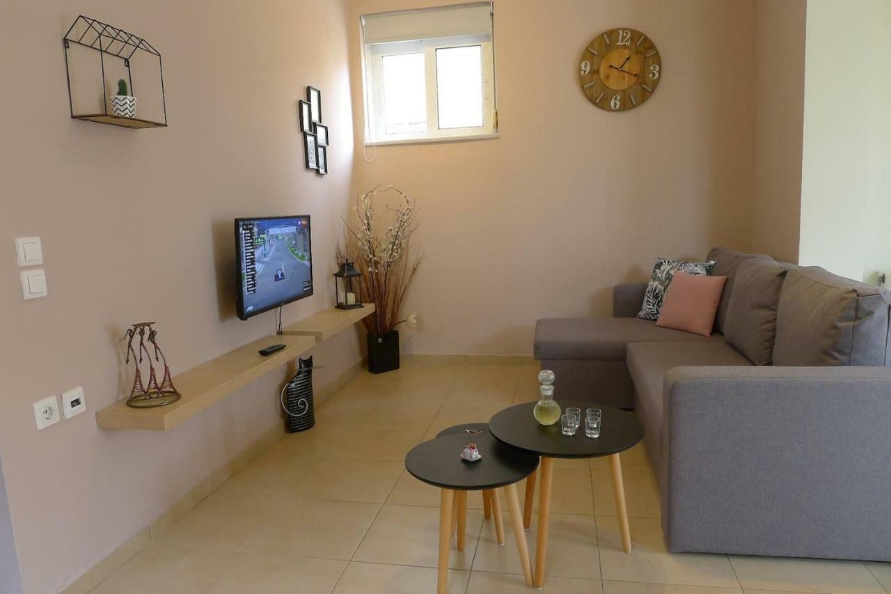 Maria & Manos Guest House, Agios Onoufrios Beach Bagian luar foto